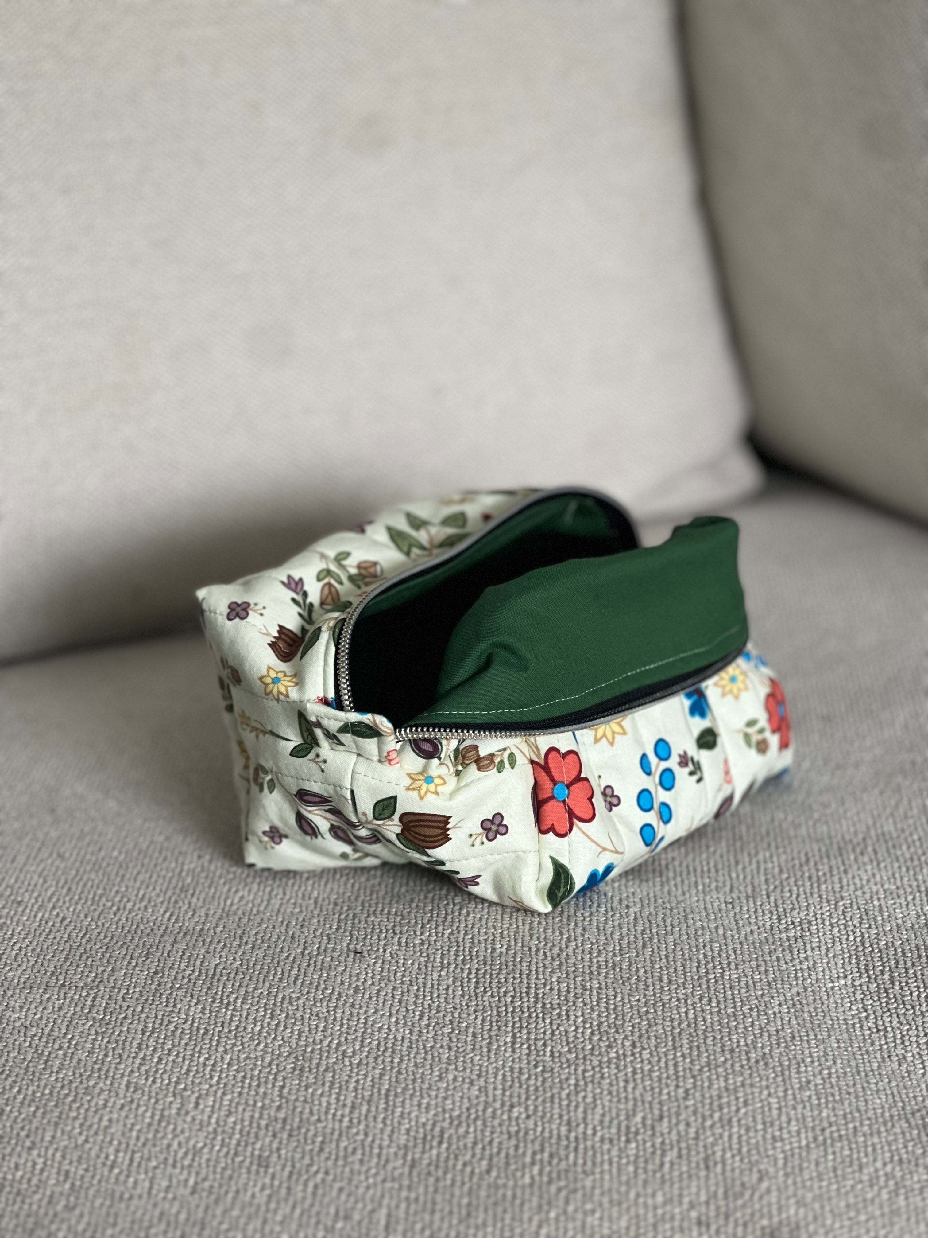 Handmade Pouch - Medium (Cream)